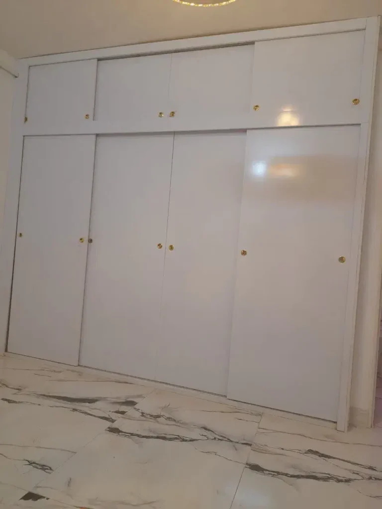 ساخت و تعمیر کابینت و کمد دیواری